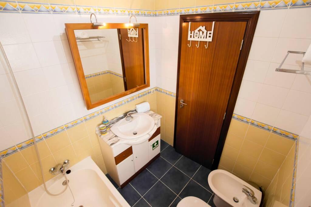 דירות אבאירו Casa Da Torre Com Garagem Gratuito מראה חיצוני תמונה